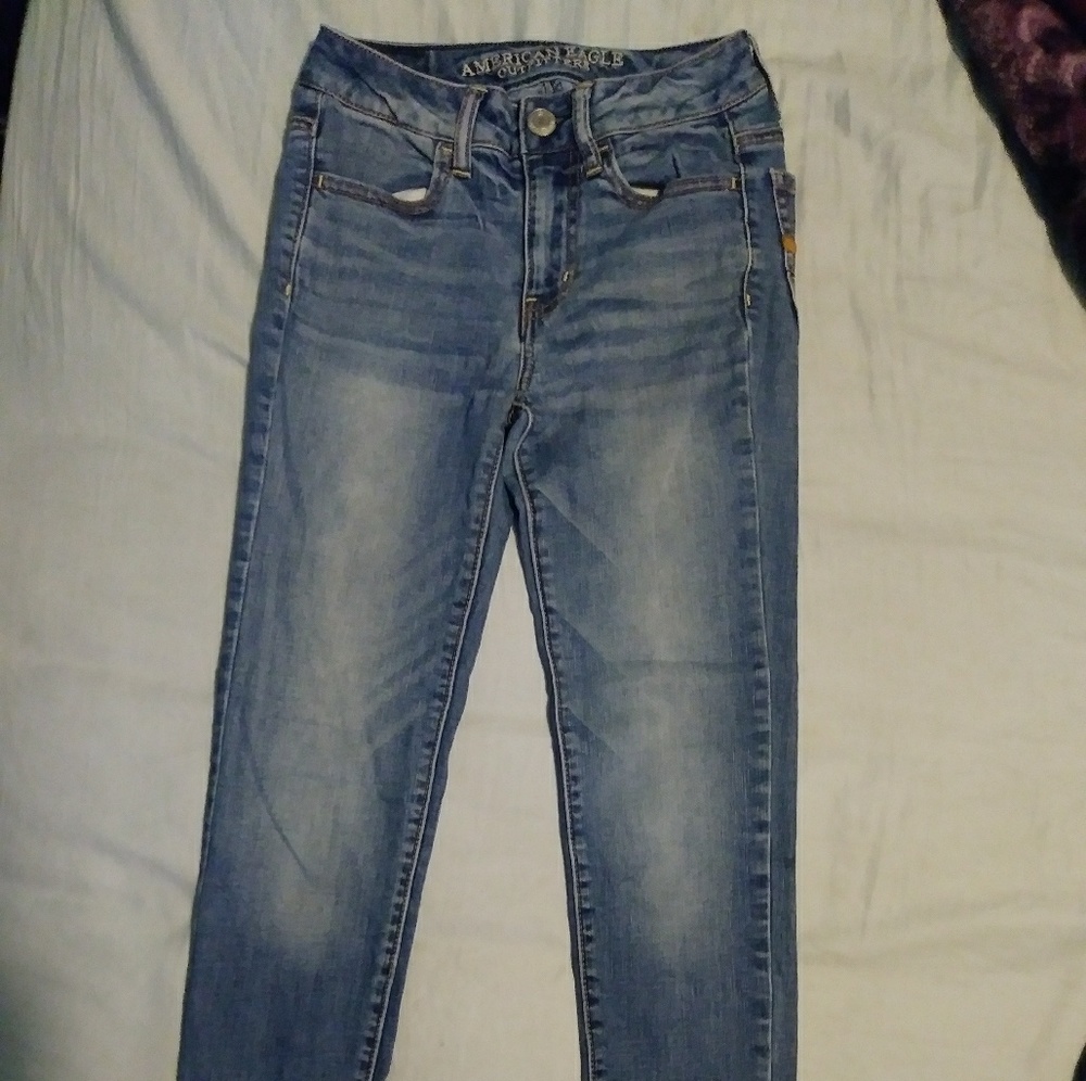 American eagle super skinny jean.